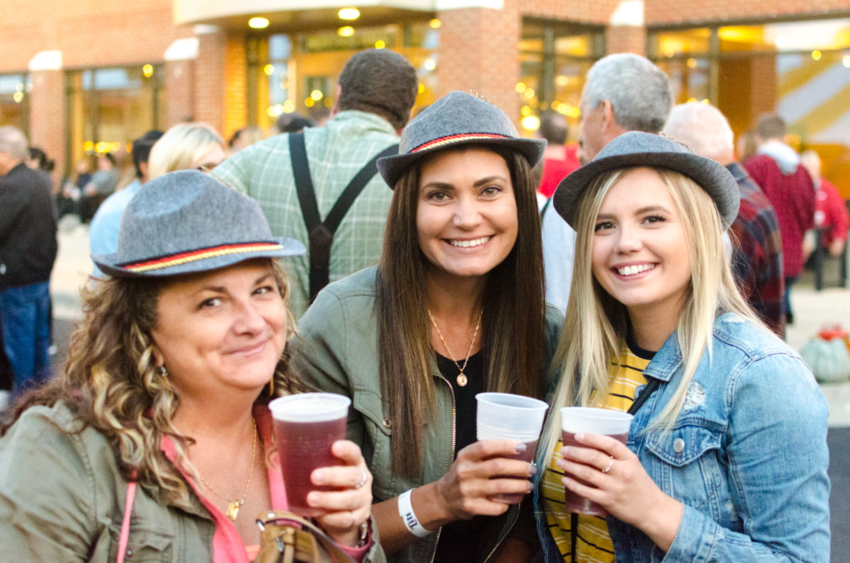 Image of a group of women drinking beer